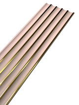 Panou decorativ PolyPro JP01, roz cu accente aurii, suprafață lucioasă, ideal pentru decorarea pereților interiori.